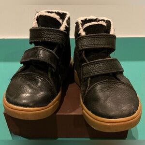 UGG Toddler Rennon II Sneaker/Booties Black Leather High-Top, Faux Fur Size 8T